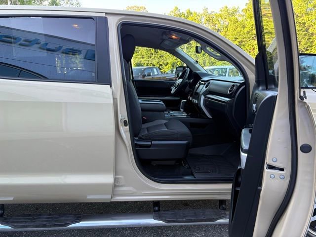 Used 2017 Toyota Tundra SR5 w/ SR5 Upgrade Package image 30