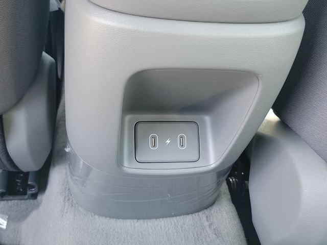 New 2026 Hyundai Elantra Hybrid FWD image 24