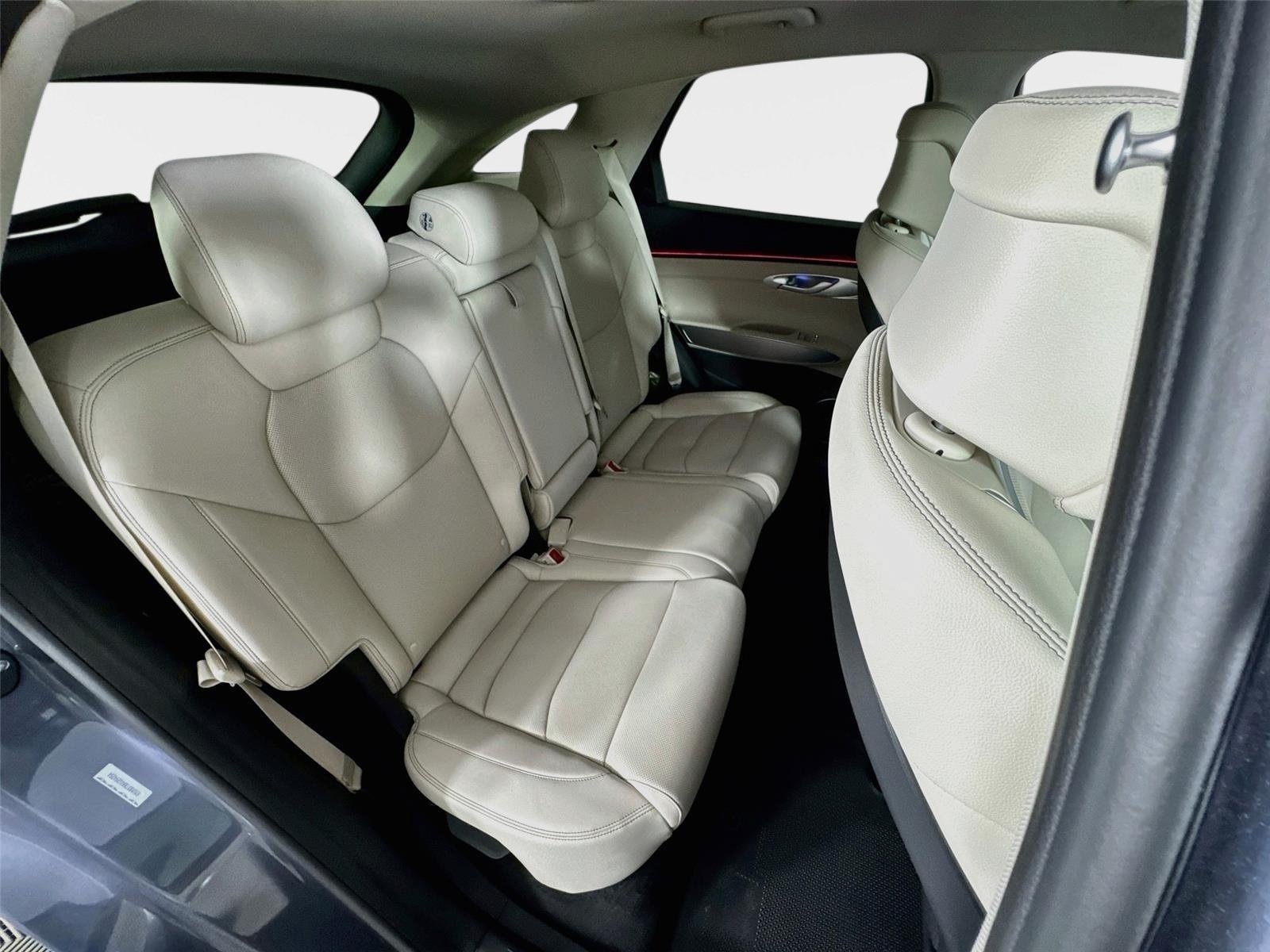 New 2027 Genesis GV70 2.5T Select AWD/4WD image 28