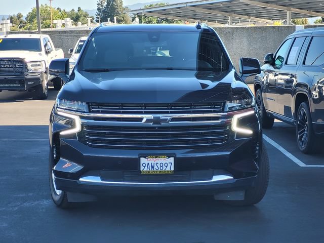 Used 2022 Chevrolet Tahoe LT w/ Luxury Package AWD/4WD image 2