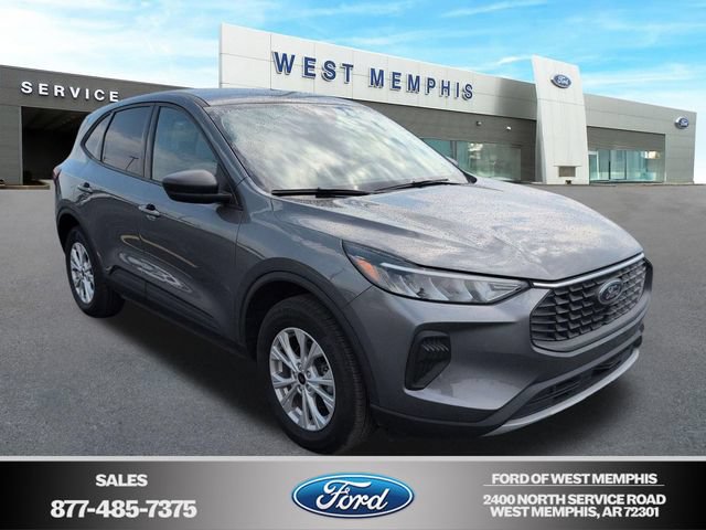 Used 2025 Ford Escape Active w/ Cold Weather Package AWD/4WD image 1