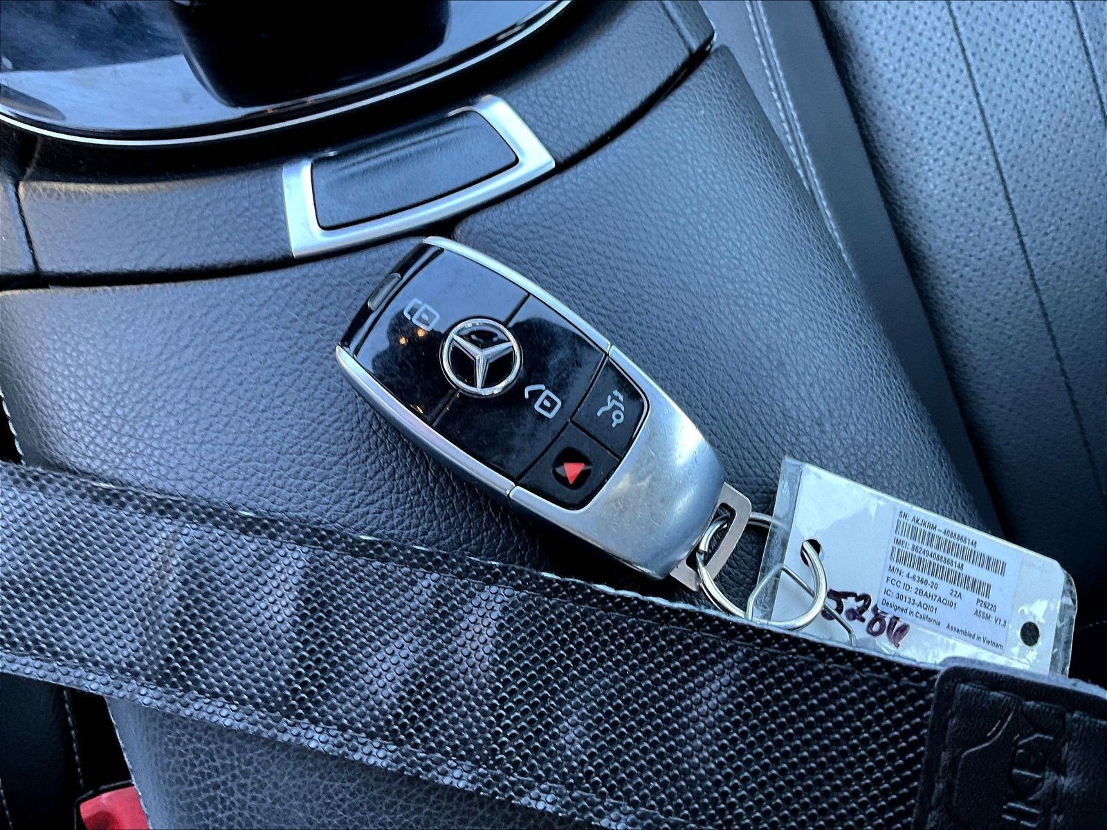 Used 2017 Mercedes-Benz E 300 4MATIC image 35