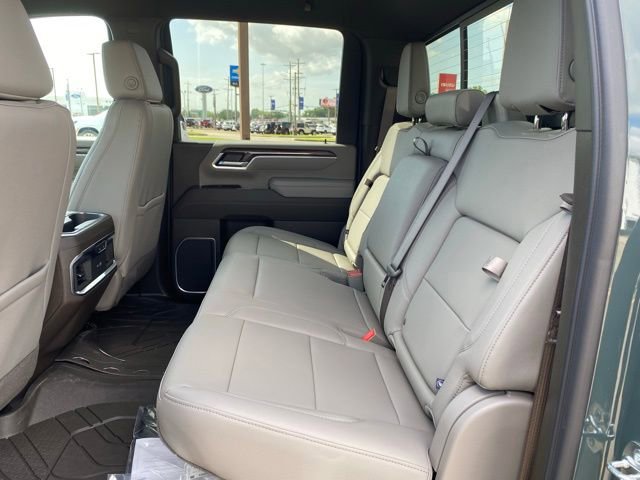 New 2026 Chevrolet Silverado 2500 LTZ w/ LTZ Convenience Package AWD/4WD image 18
