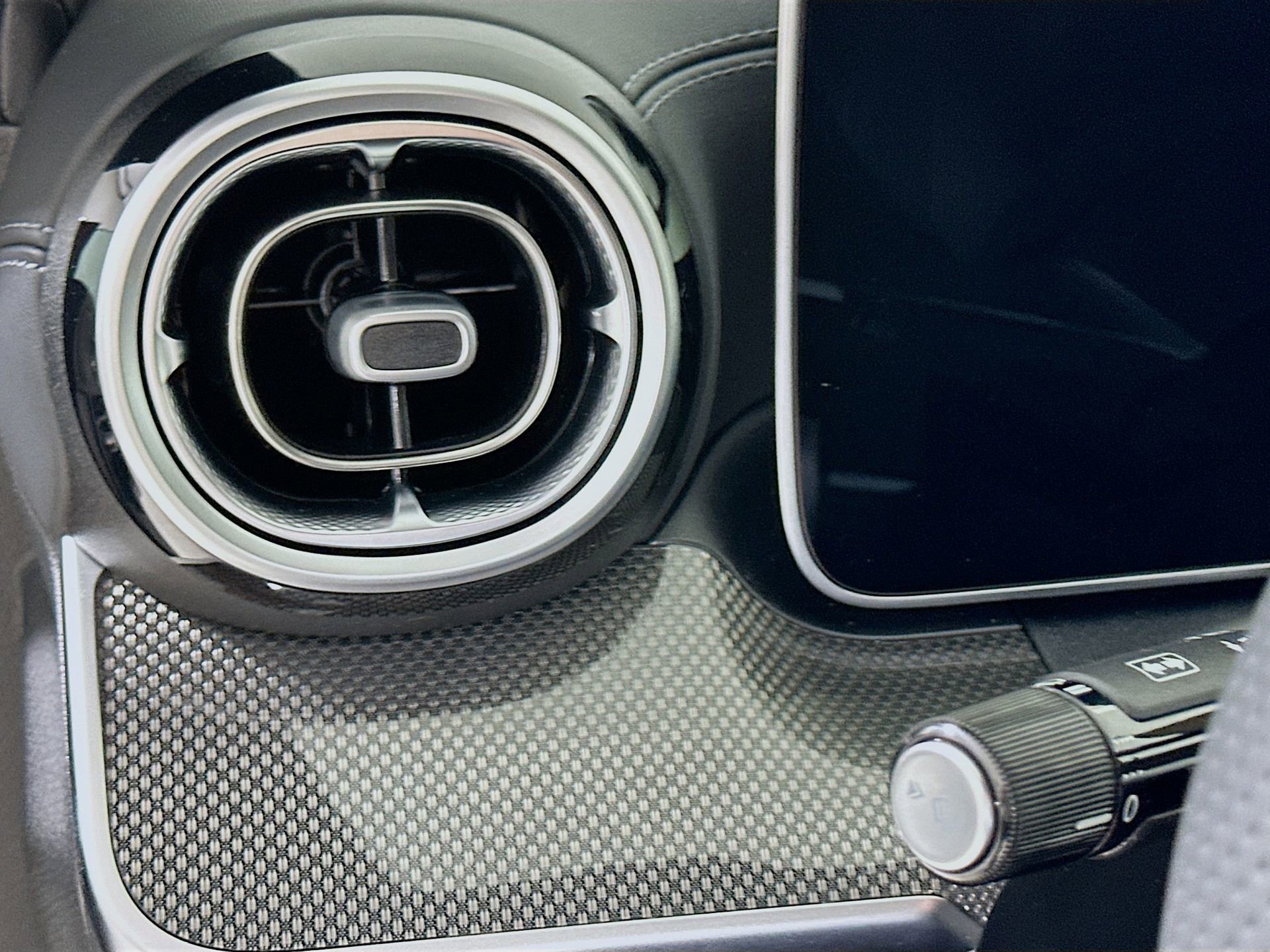 New 2026 Mercedes-Benz CLE 300 4MATIC Coupe image 11