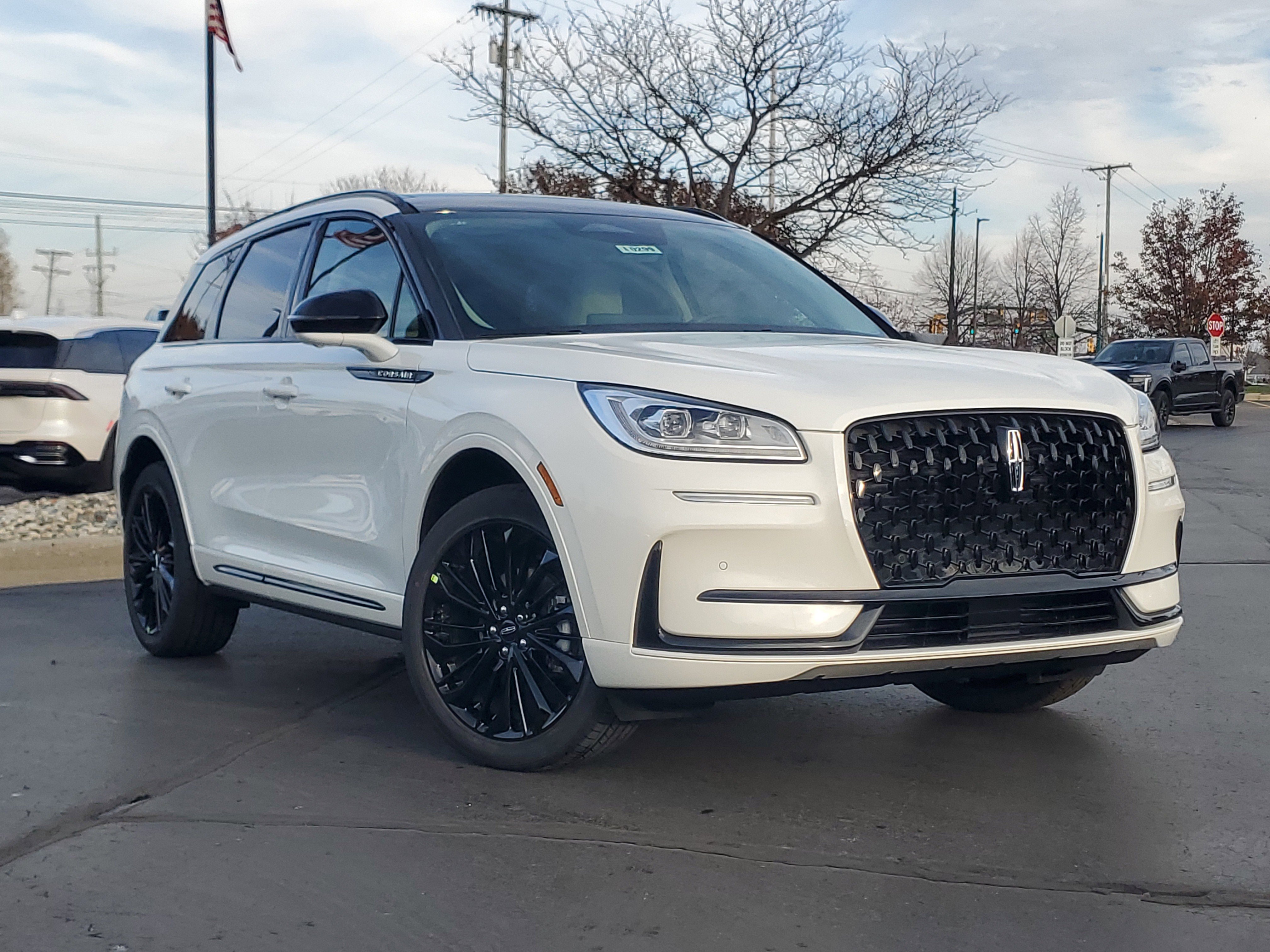 New 2026 Lincoln Corsair Reserve w/ Jet Appearance Package image 1