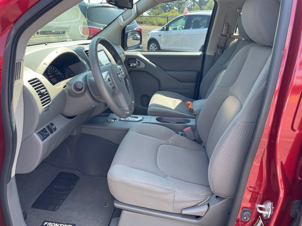 Used 2021 Nissan Frontier SV RWD image 12