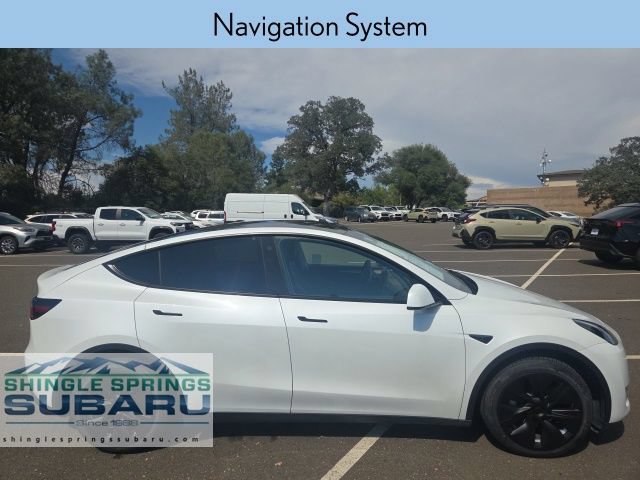Used 2023 Tesla Model Y Long Range AWD/4WD image 2