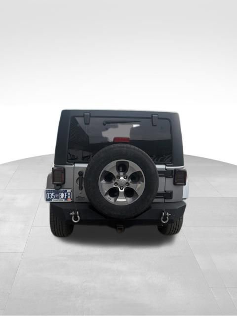 Used 2016 Jeep Wrangler Unlimited Sahara image 9