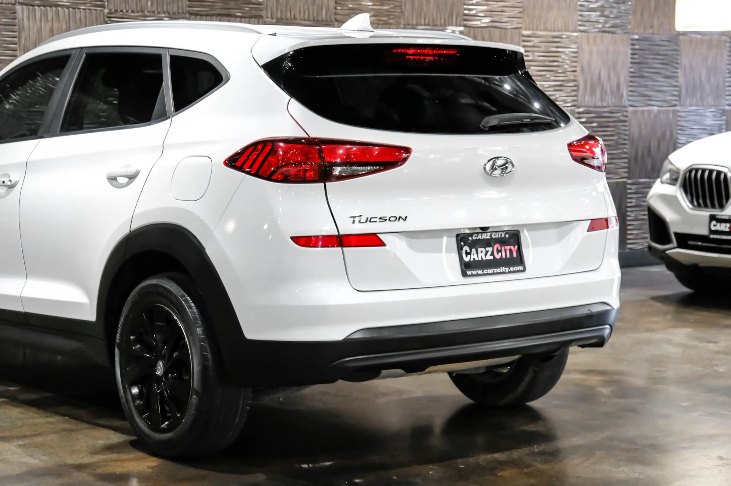 Used 2019 Hyundai Tucson Value FWD image 17