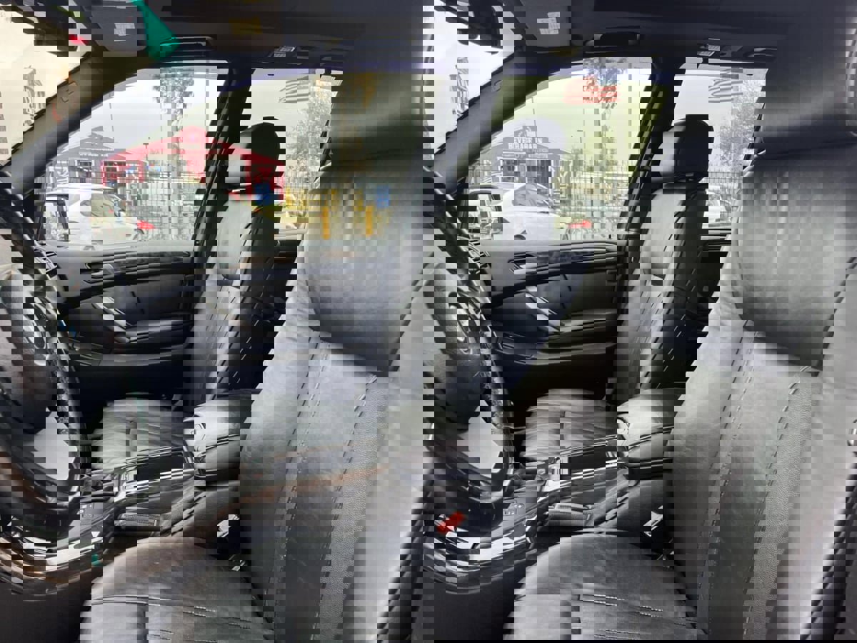 Used 2006 BMW X5 4.8is image 29