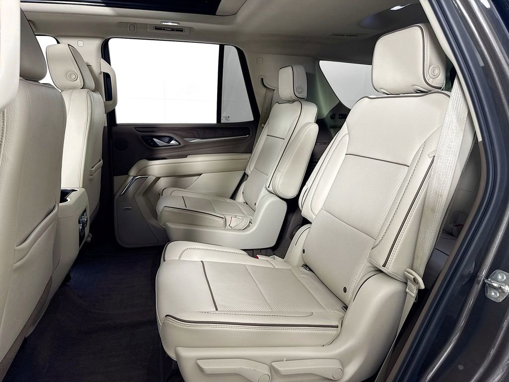 Used 2021 GMC Yukon Denali w/ Denali Premium Package image 31