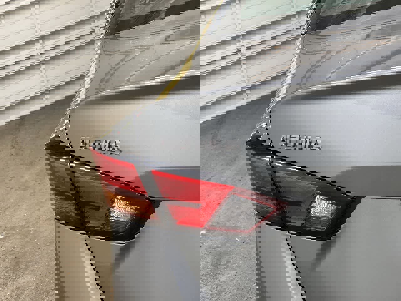 Used 2023 Nissan Altima 2.5 SV image 10