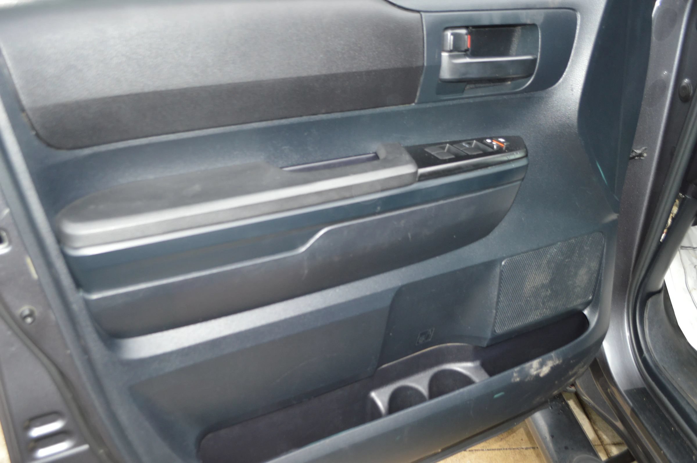 Used 2014 Toyota Tundra SR AWD/4WD image 14