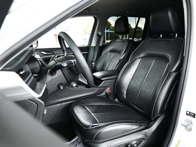 Used 2023 Jeep Grand Cherokee Limited w/ Luxury Tech Group II AWD/4WD image 19