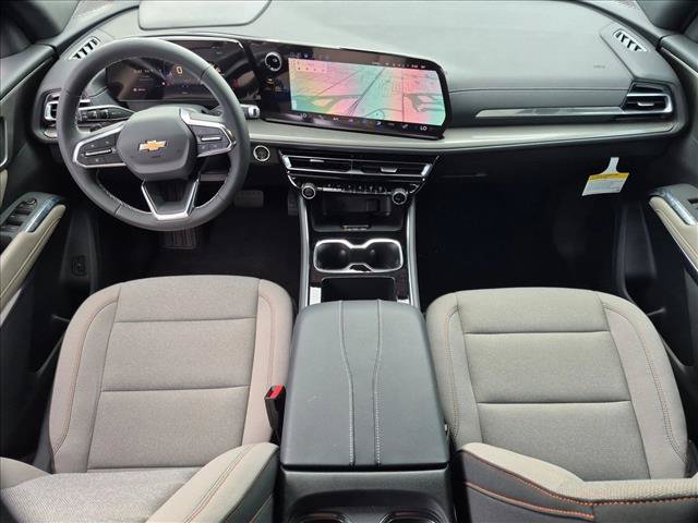New 2027 Chevrolet Traverse LT w/ Sun and Wheel Package FWD image 15