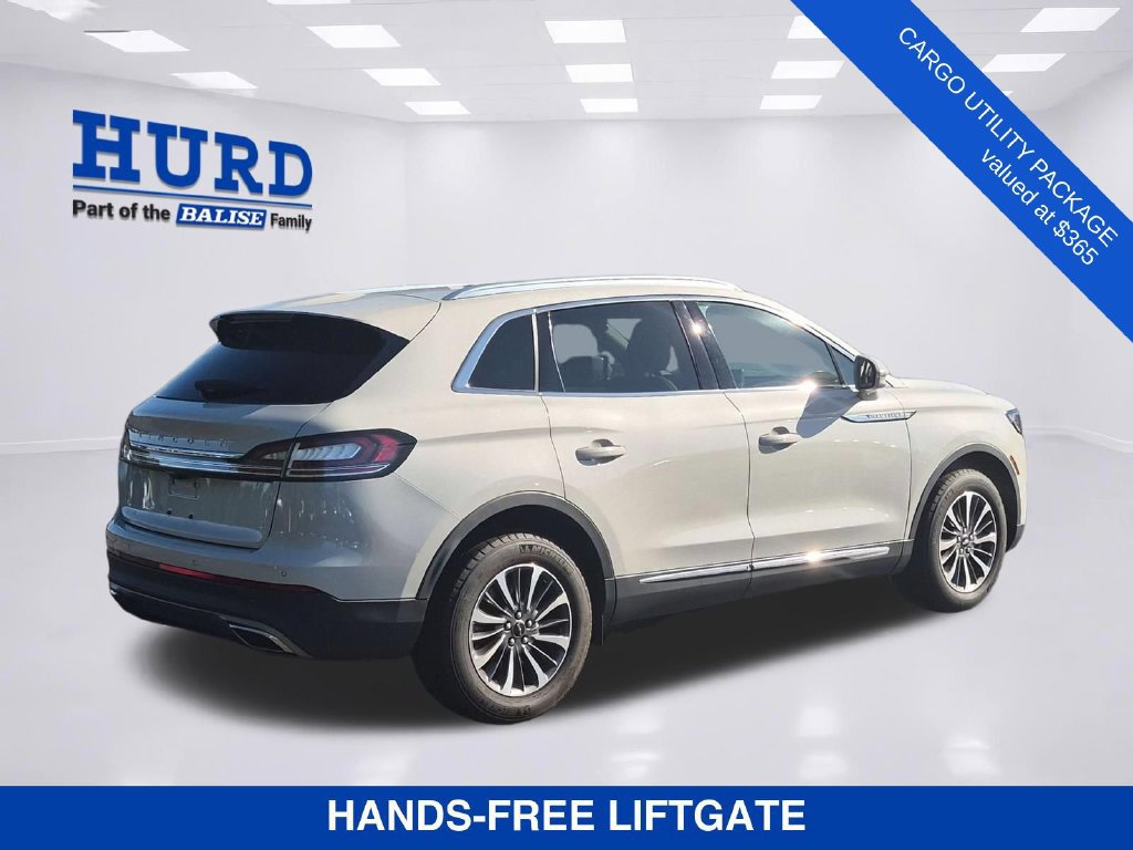 Used 2023 Lincoln Nautilus Reserve w/ Cargo Utility Package AWD/4WD image 5