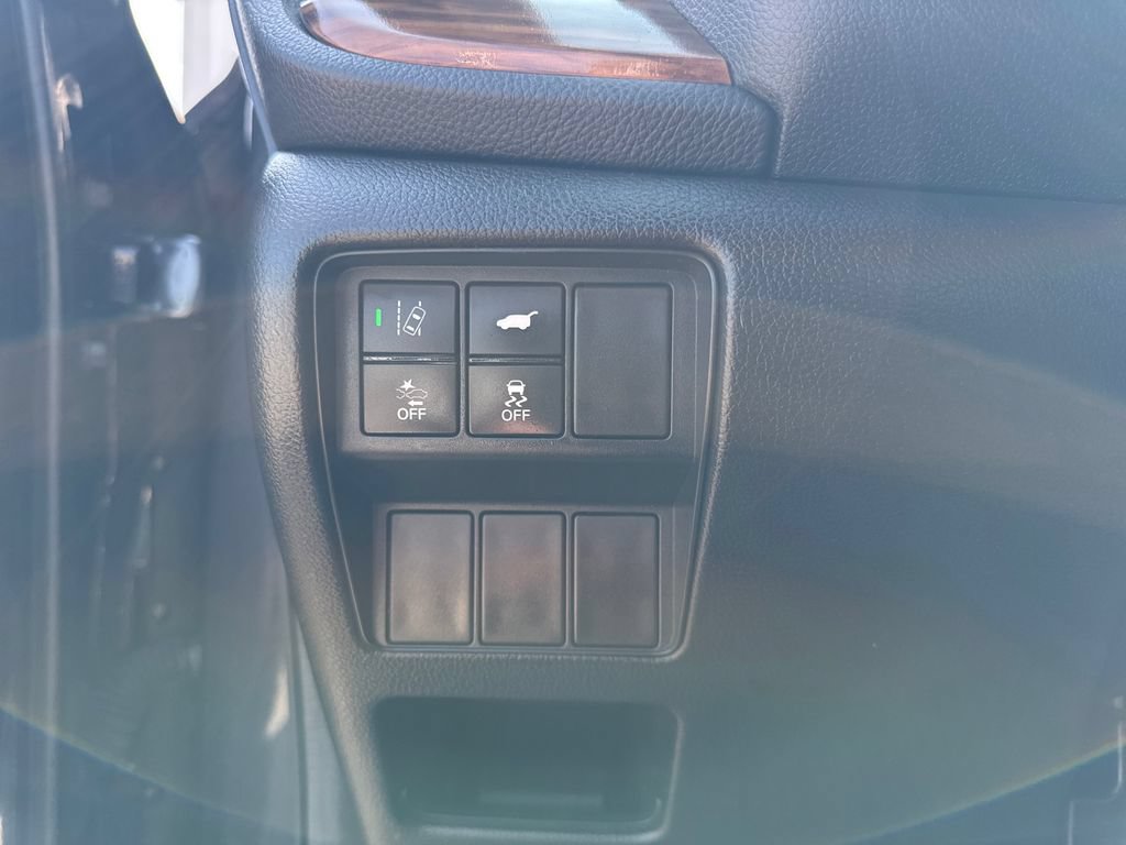 Used 2019 Honda CR-V Touring image 25