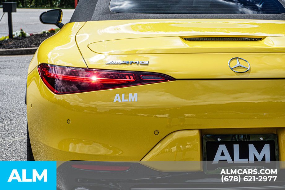 Used 2023 Mercedes-Benz SL 43 AMG image 18