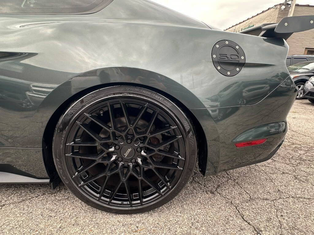 Used 2015 Ford Mustang GT w/ GT Performance Package RWD image 29