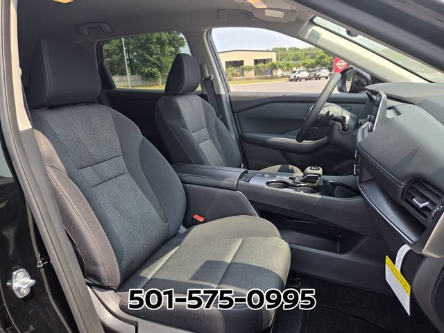 Used 2026 Nissan Rogue SV FWD image 19