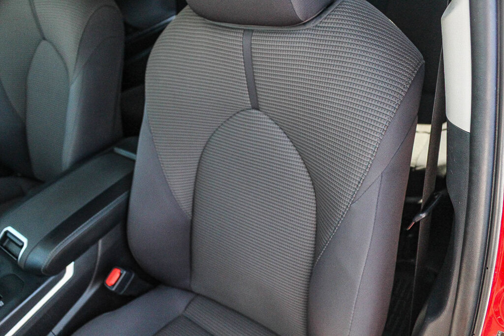 Certified 2025 Toyota Highlander LE FWD image 16