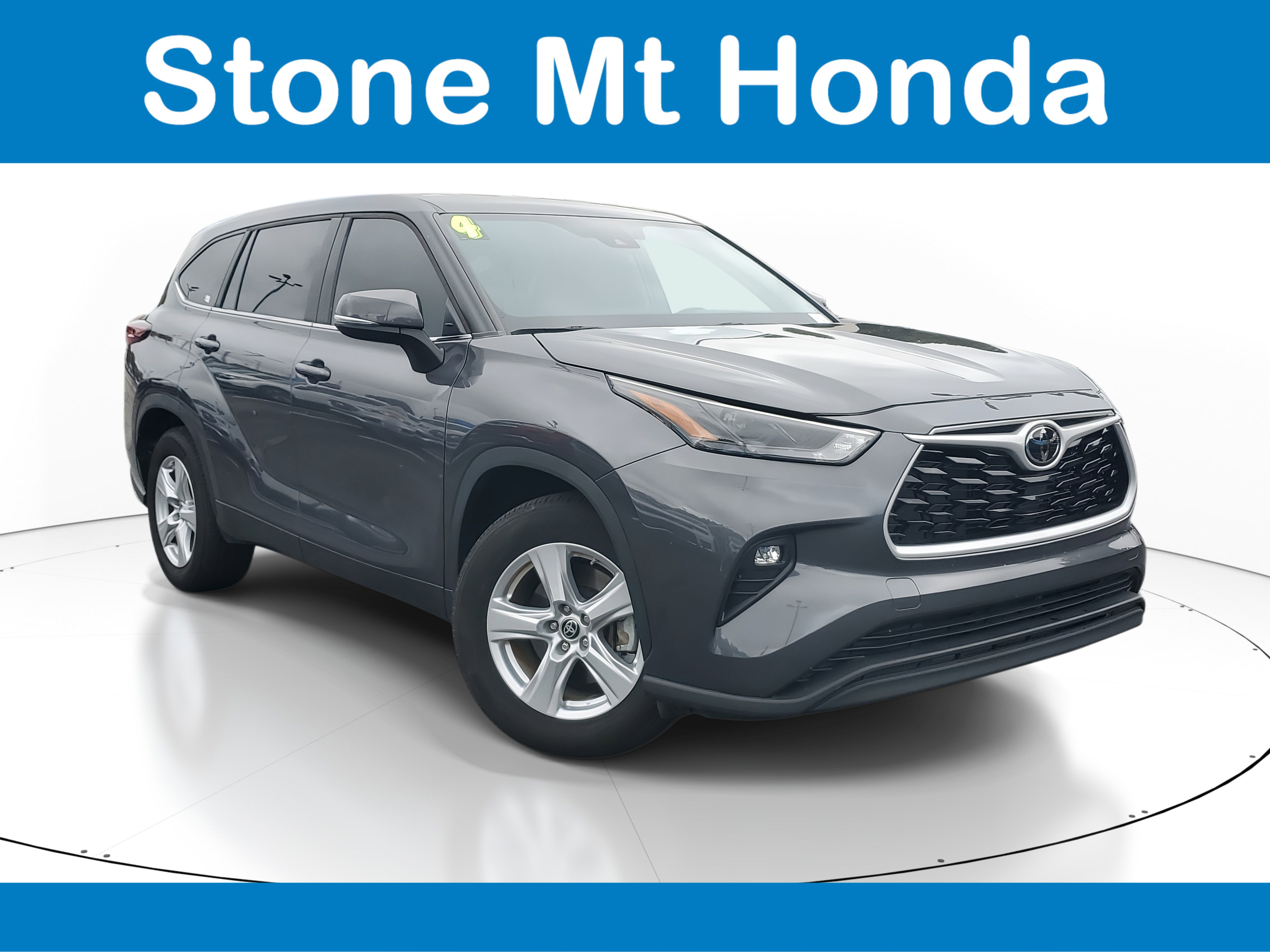 Used 2024 Toyota Highlander LE