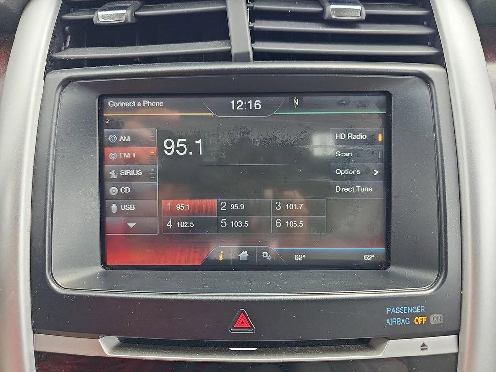 Used 2012 Ford Edge Limited image 24