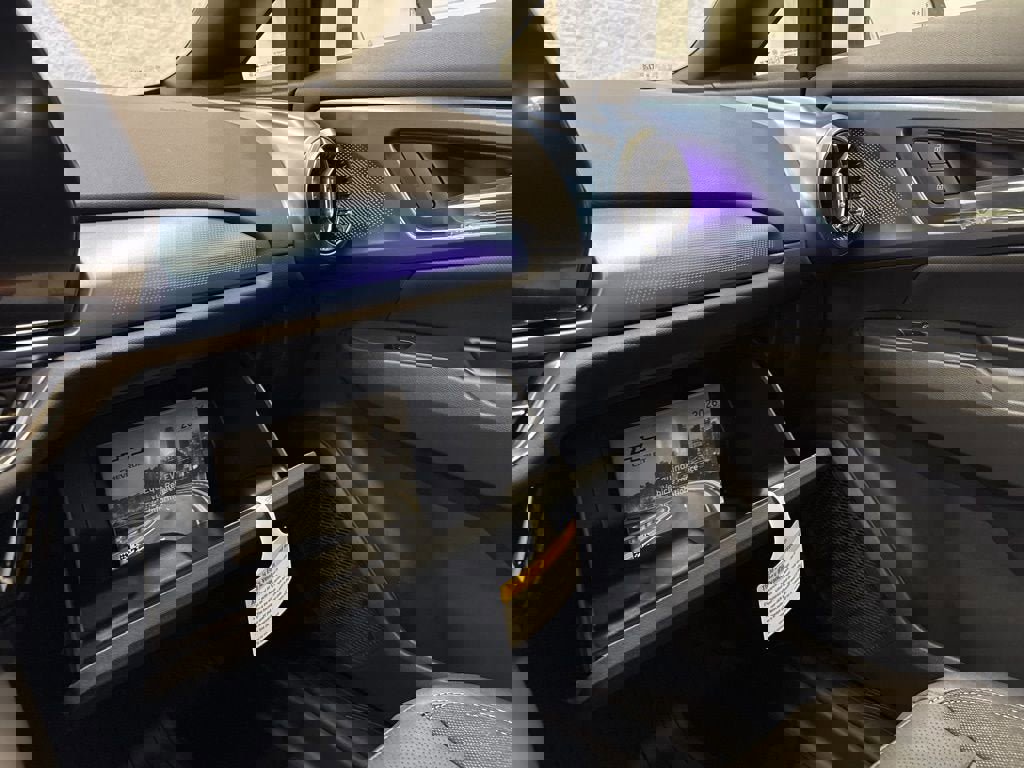 New 2026 Chevrolet Equinox EV LT image 18