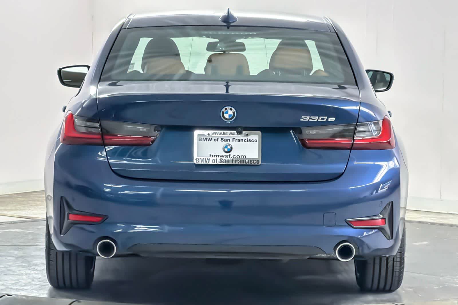 Used 2022 BMW 330e w/ Premium Package RWD image 7