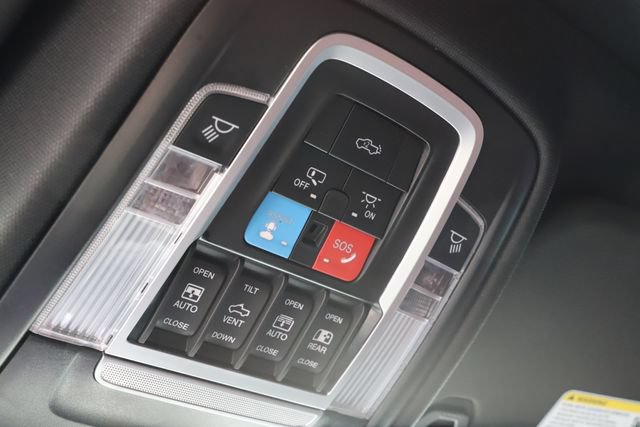 Used 2025 RAM 1500 Limited AWD/4WD image 41