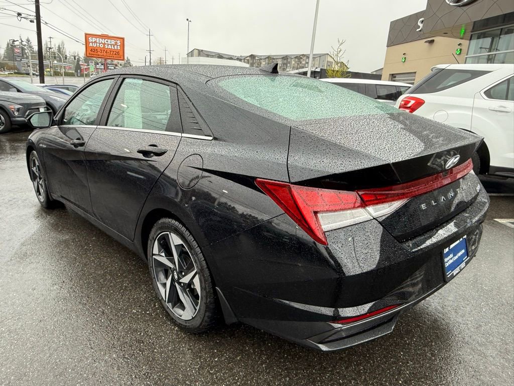 Used 2023 Hyundai Elantra Limited w/ Winter Weather Package image 3