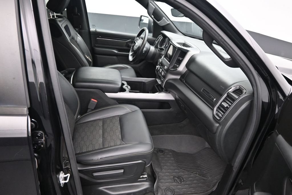 Used 2020 RAM 1500 Big Horn w/ Built-to-serve Edition AWD/4WD image 11