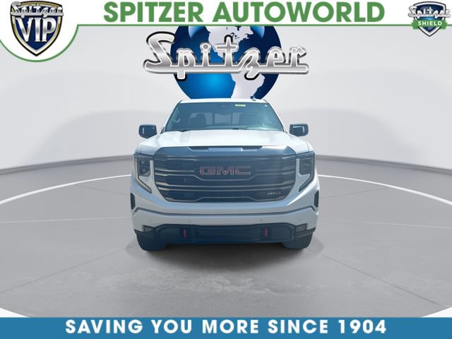 Used 2024 GMC Sierra 1500 AT4 w/ Technology Package AWD/4WD image 3