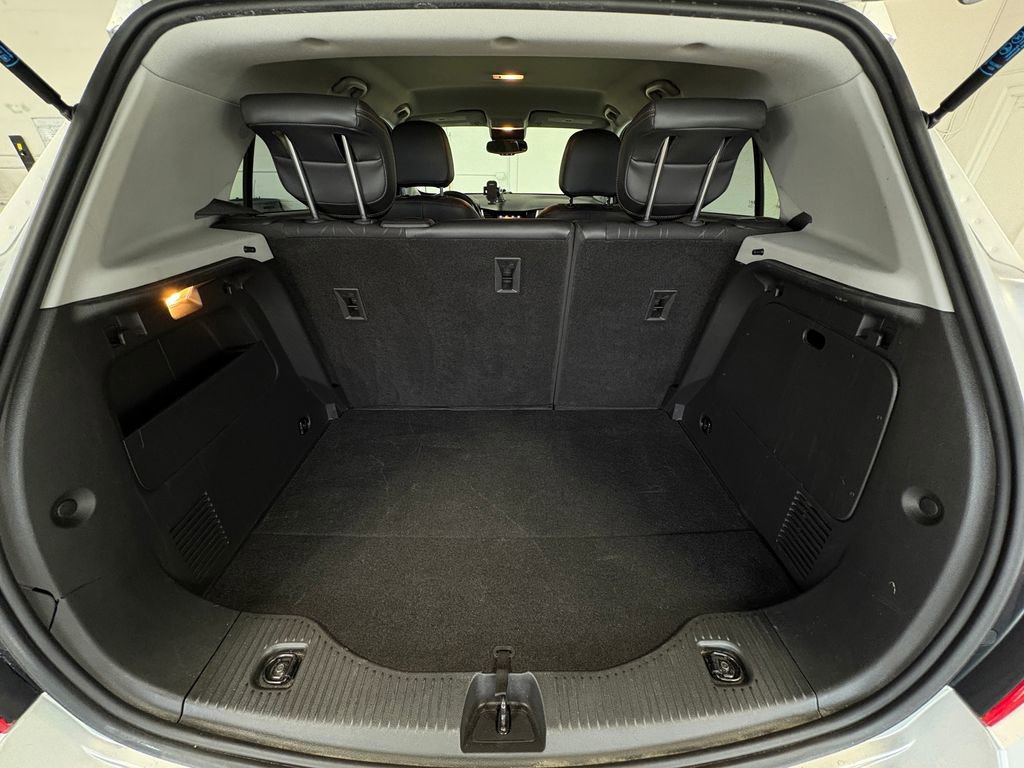 Used 2020 Chevrolet Trax LT w/ LT Convenience Package image 34