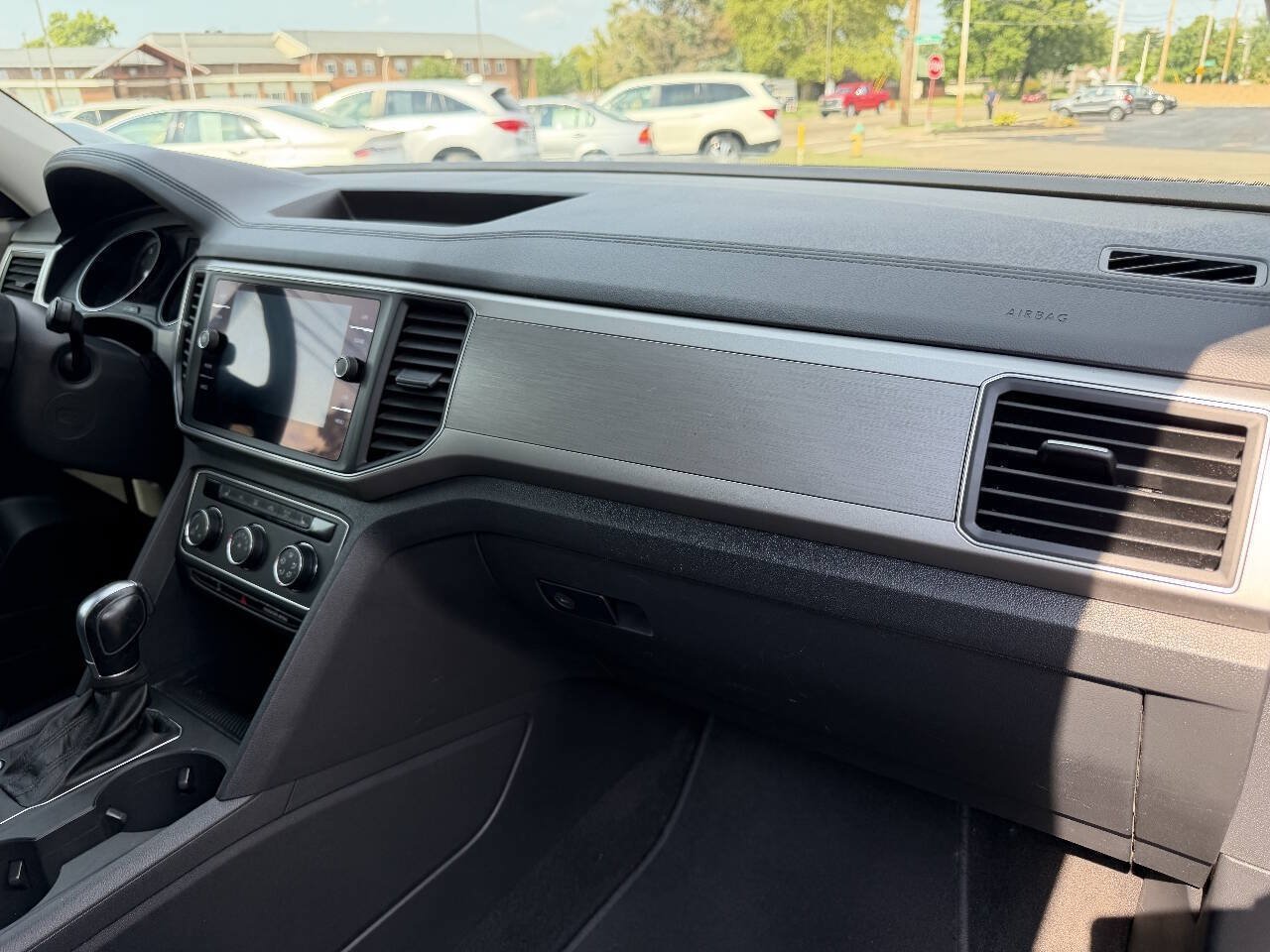 Used 2018 Volkswagen Atlas SE AWD/4WD image 11