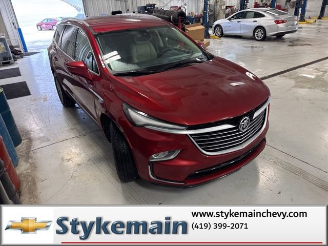 Used 2023 Buick Enclave Essence image 26