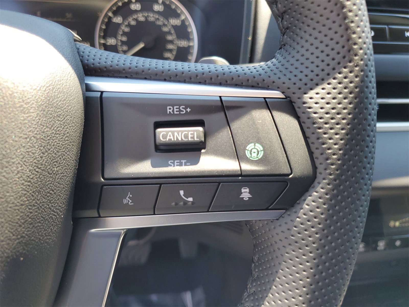 New 2025 Mitsubishi Outlander SE image 12