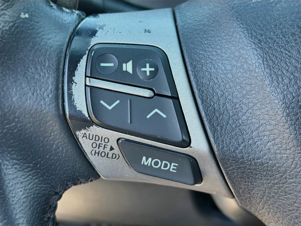 Used 2011 Toyota Camry SE w/ SE Extra-Value Pkg #1 FWD image 14