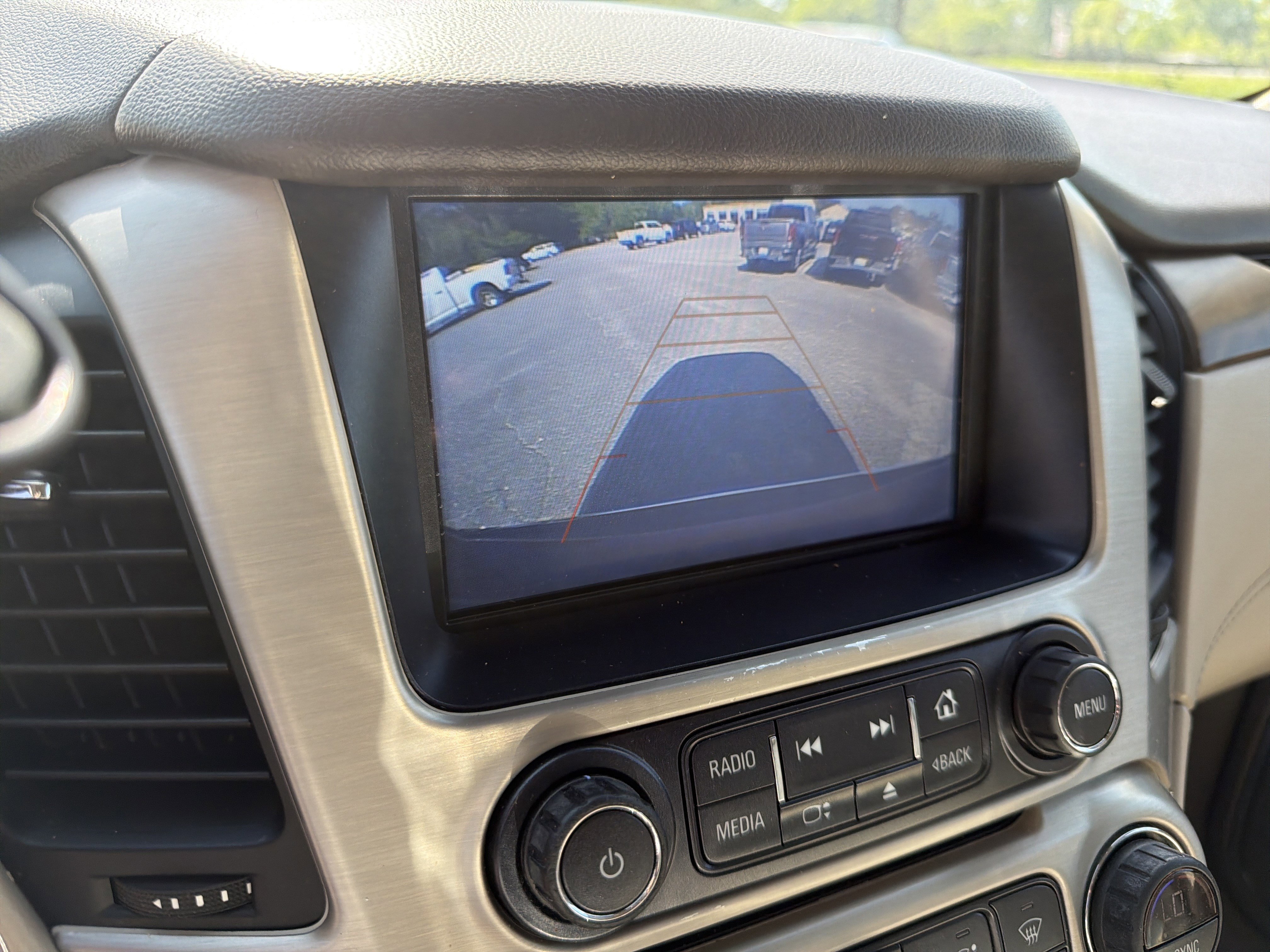 Used 2020 GMC Yukon Denali w/ Open Road Package RWD image 18
