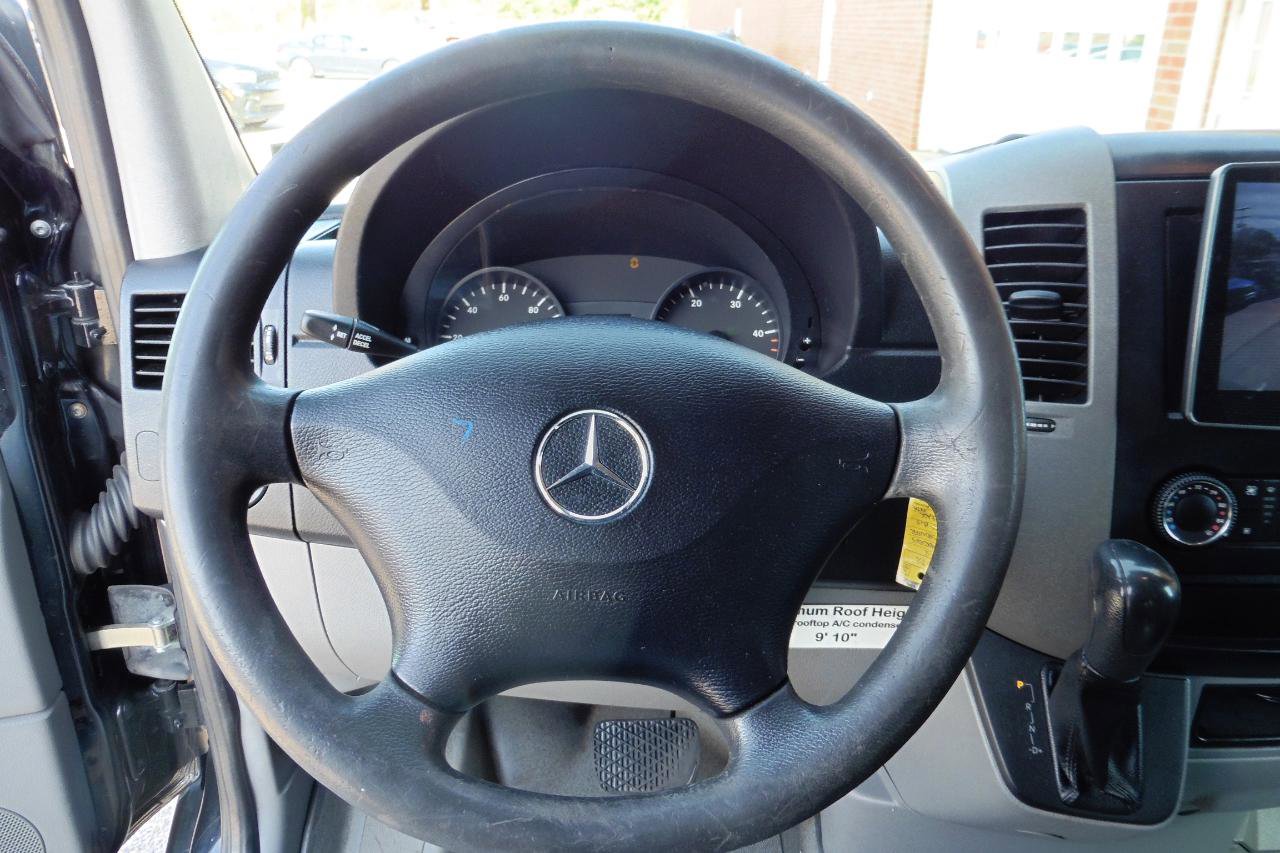 Used 2012 Mercedes-Benz Sprinter 3500 image 12