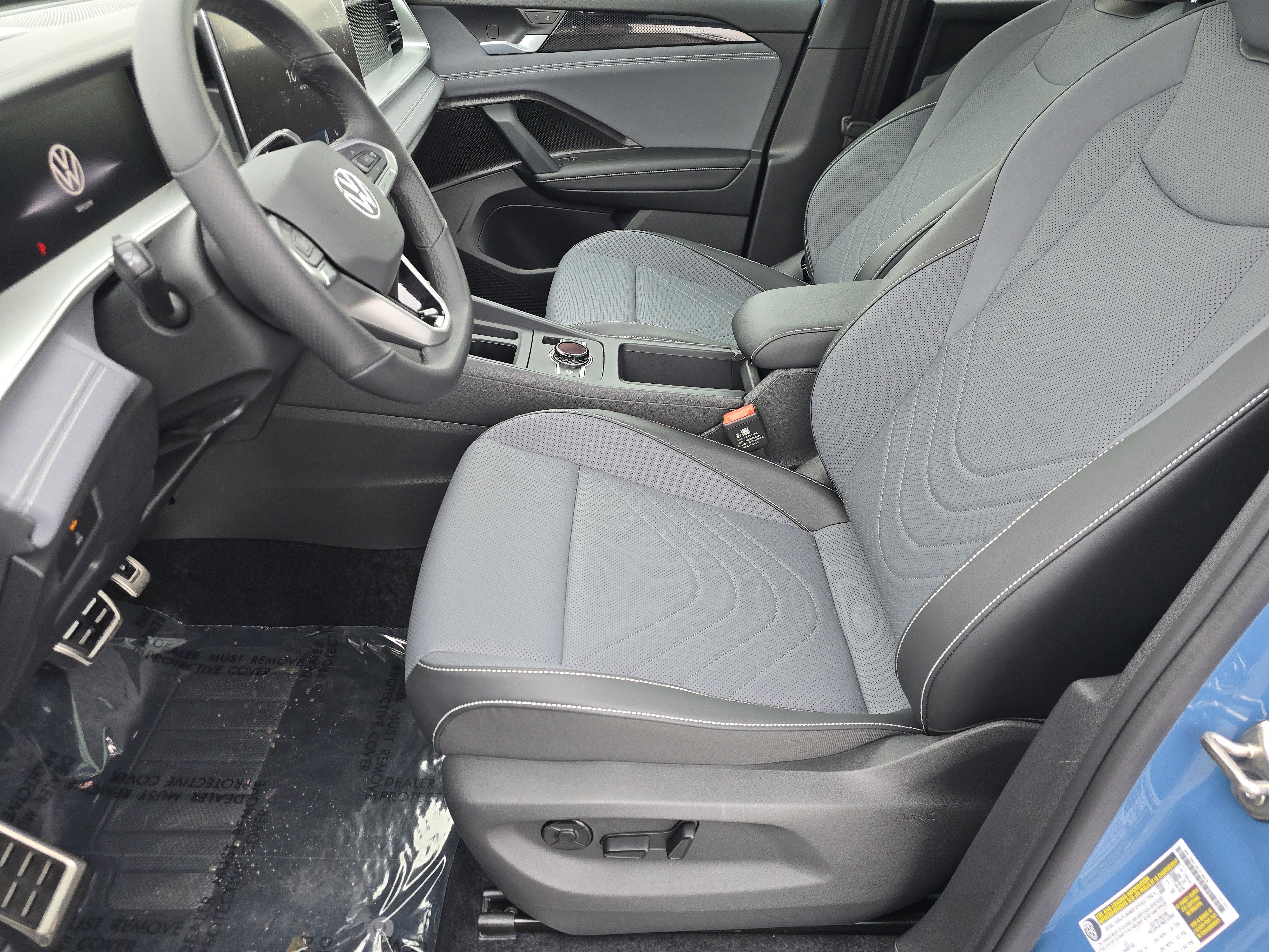 New 2026 Volkswagen Tiguan SE R-Line image 19