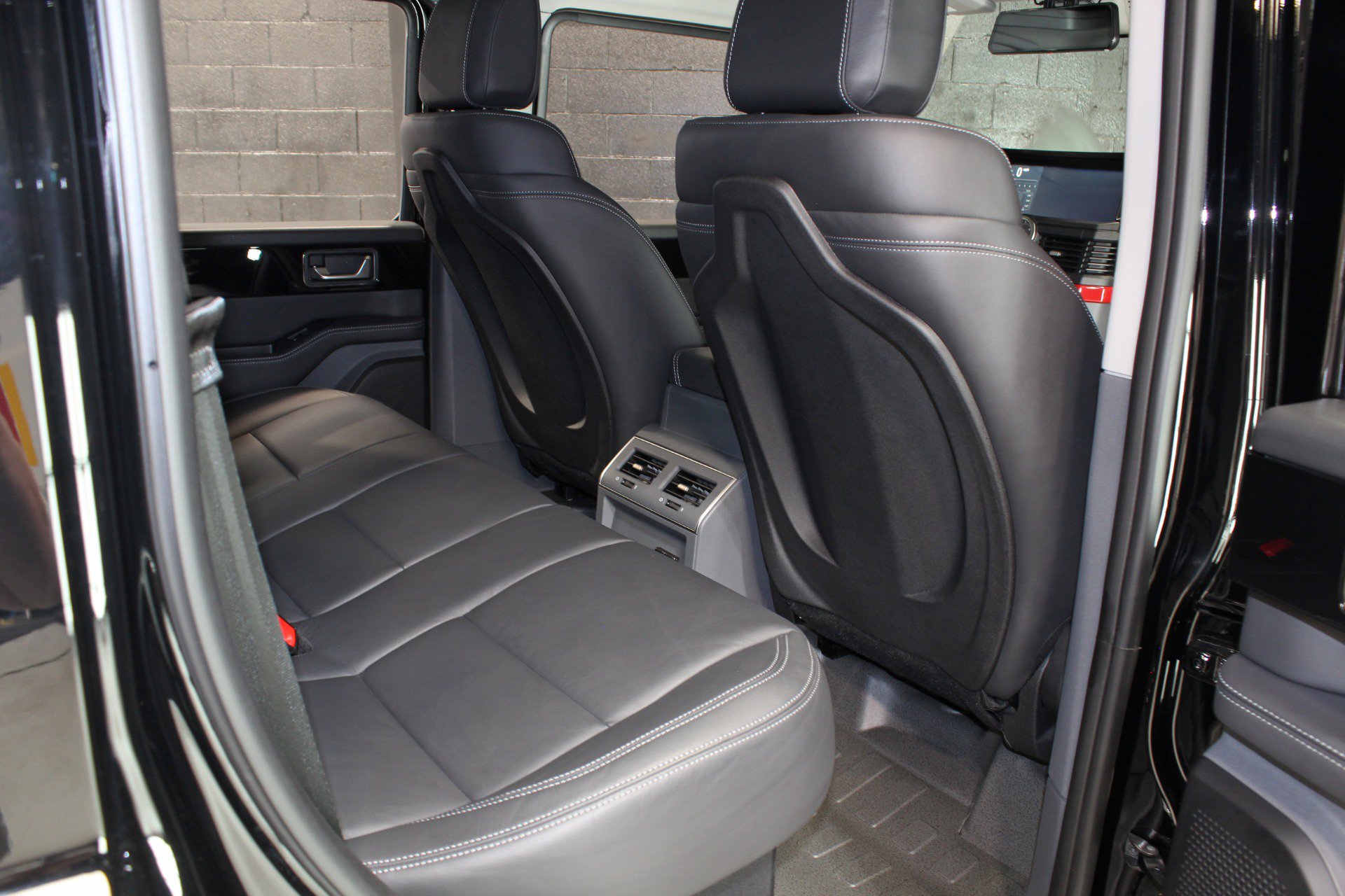 Used 2024 INEOS Grenadier Station Wagon AWD/4WD image 55