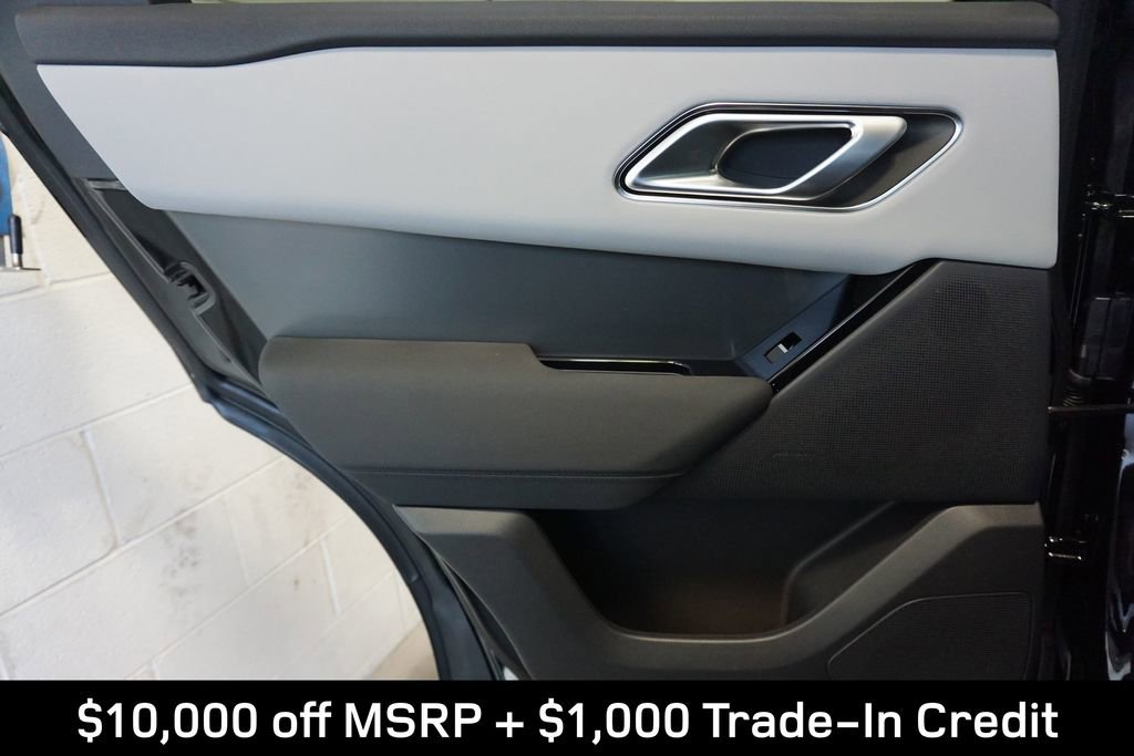 New 2025 Land Rover Range Rover Velar Dynamic SE image 28