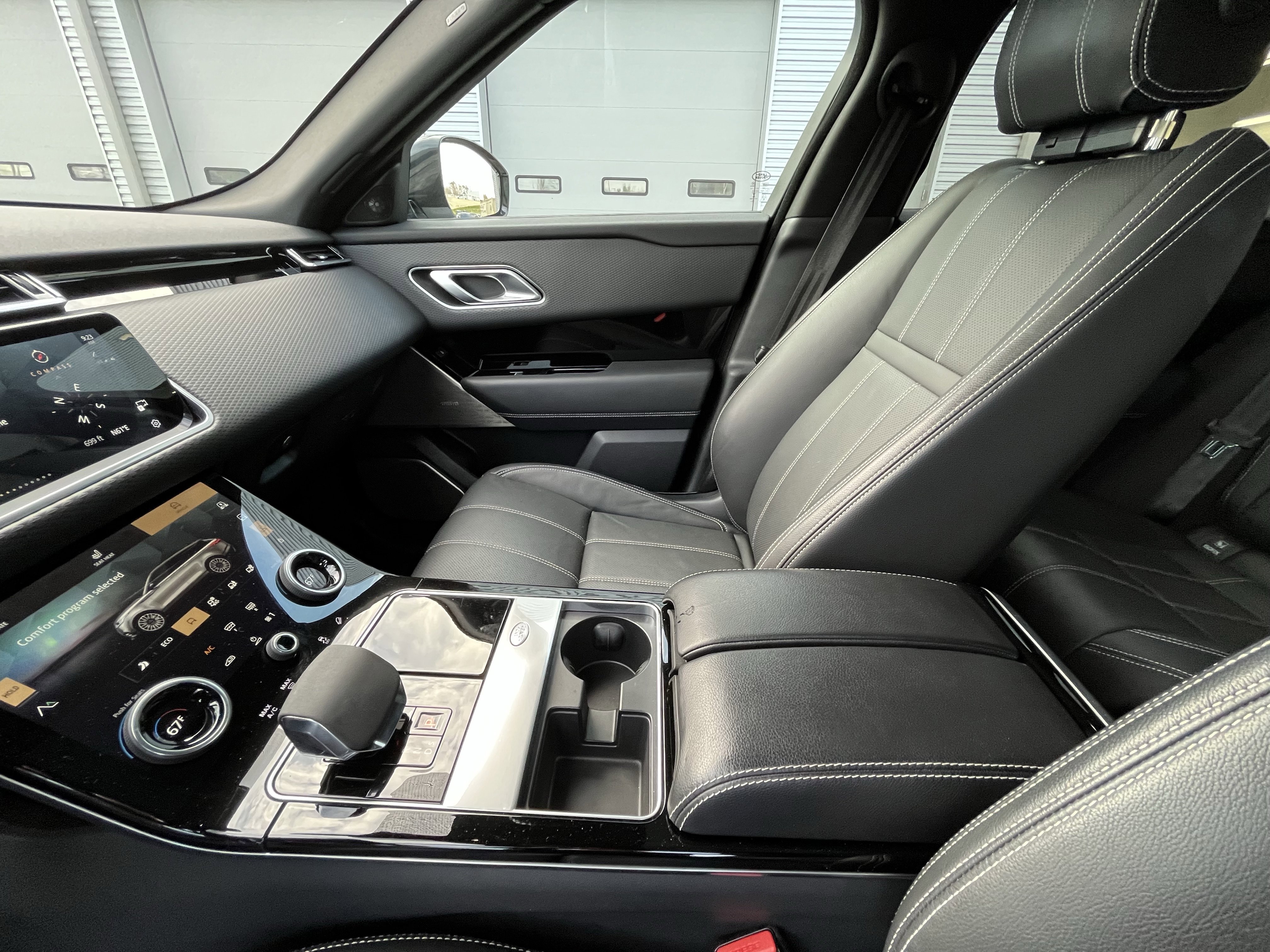 Certified 2021 Land Rover Range Rover Velar S image 26