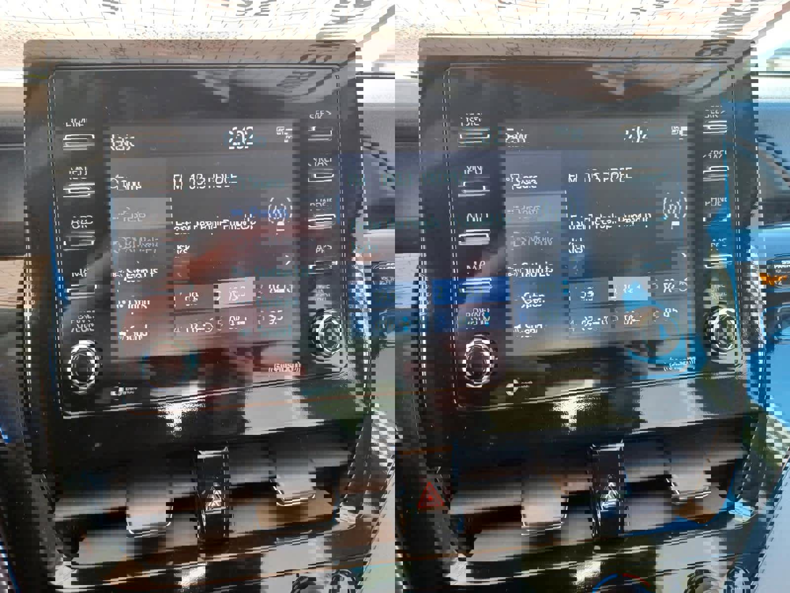 Used 2023 Toyota Camry LE image 10