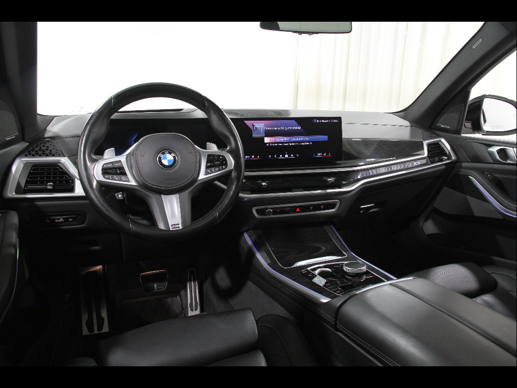 Used 2024 BMW X5 xDrive40i w/ M Sport Package image 6