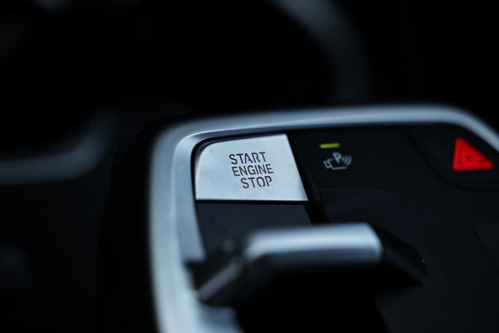 Certified 2025 BMW X2 xDrive28i w/ Technology Package image 42