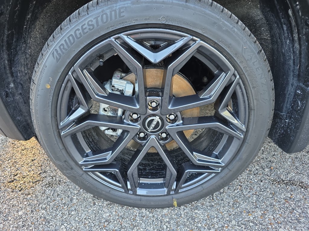 New 2027 Nissan Kicks SR w/ SR Premium Package FWD image 4