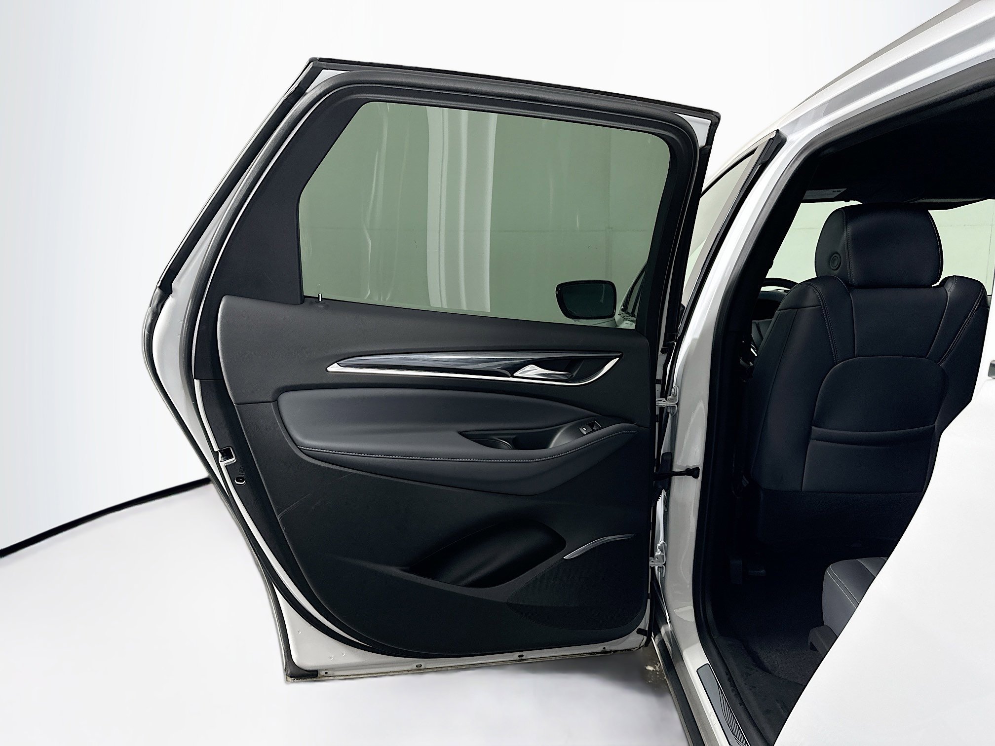 Used 2024 Buick Enclave Premium image 26