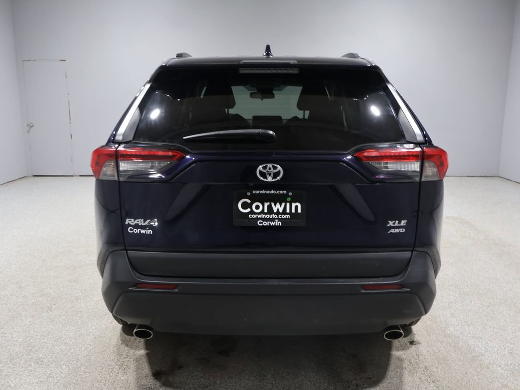 Used 2023 Toyota RAV4 XLE image 3